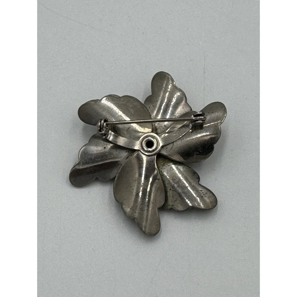 Vintage Silver Tone Flower Brooch